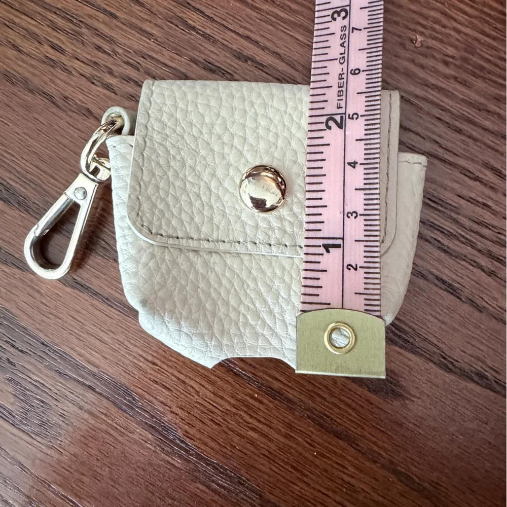 Cream Pebbled Leather Keychain Pouch Coin Purse Snap Closure Clip